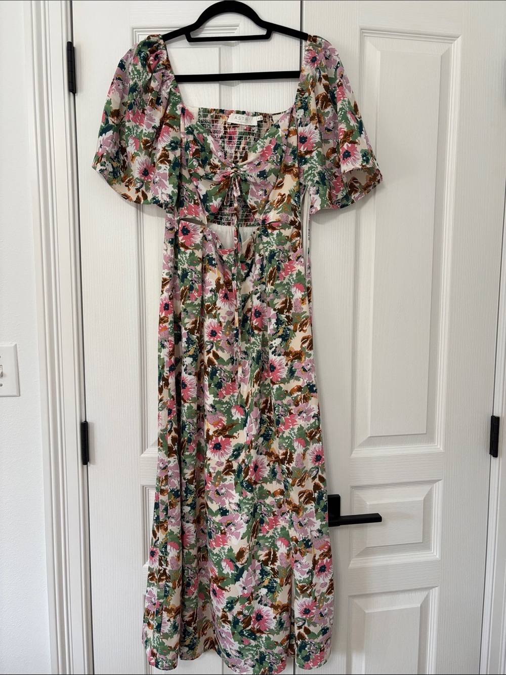 Floral Tie-Front Maxi  Dress with cutout and flutter sleeves in Pink and Green,
